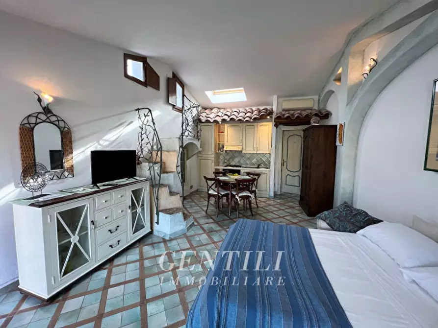 Immagine 2 di Appartamento in vendita  in Via della Chiase a Arzachena