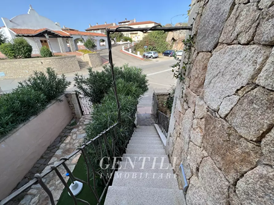 Immagine 15 di Appartamento in vendita  in Via della Chiase a Arzachena