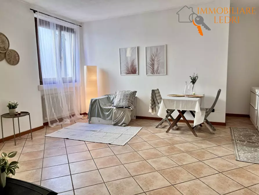 Immagine 6 di Appartamento in vendita  in via Montenezzi a Bussolengo