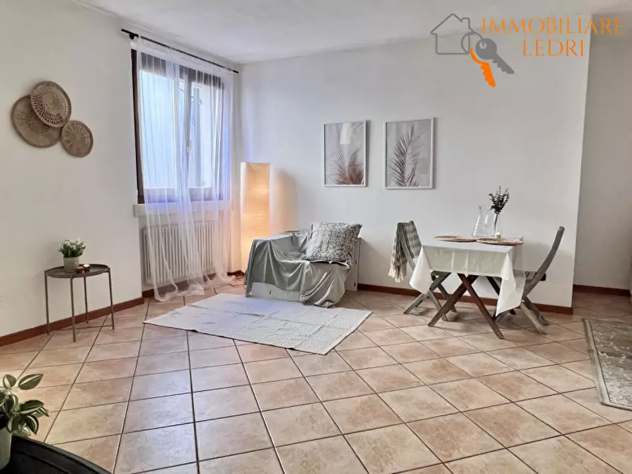 Immagine 14 di Appartamento in vendita  in via Montenezzi a Bussolengo