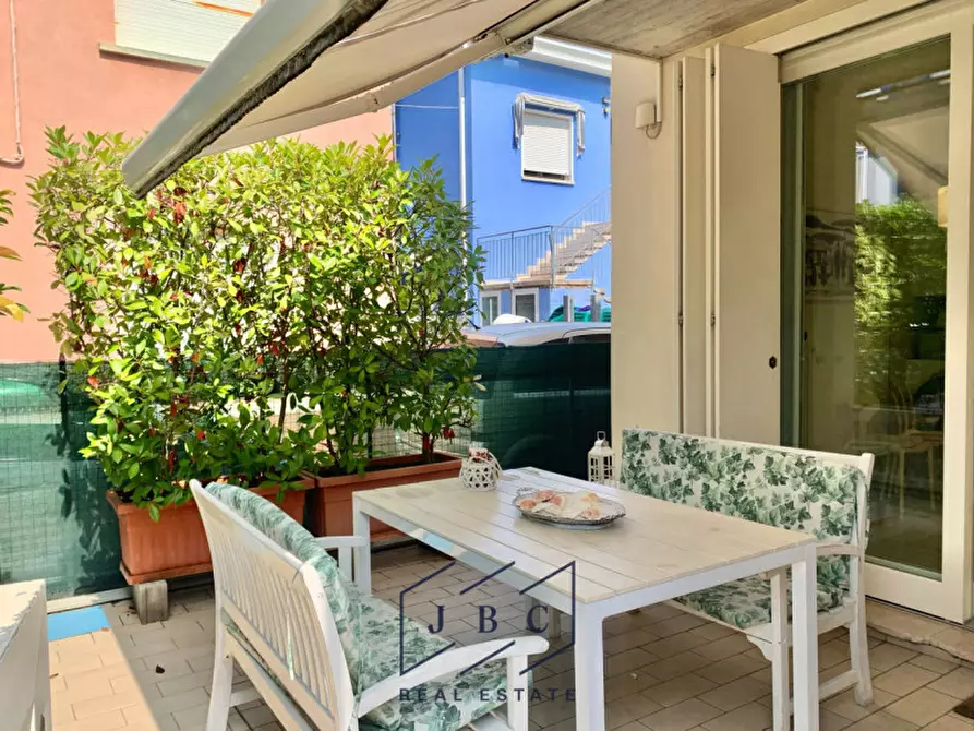 Immagine 3 di Appartamento in vendita  in Via Fiume 14 a Jesolo