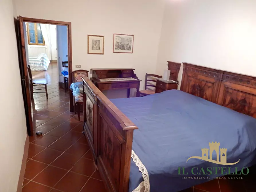 Immagine 9 di Appartamento in vendita  in Via Sensini a Paciano