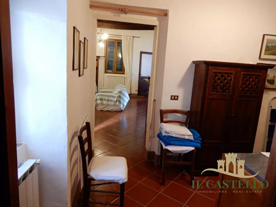 Immagine 11 di Appartamento in vendita  in Via Sensini a Paciano