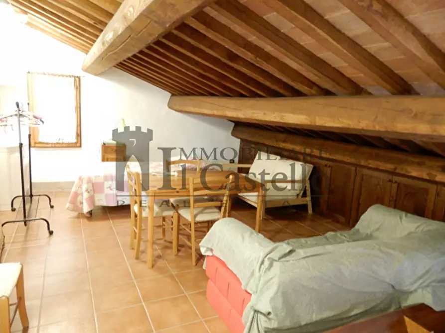 Immagine 12 di Appartamento in vendita  in Via Sensini a Paciano