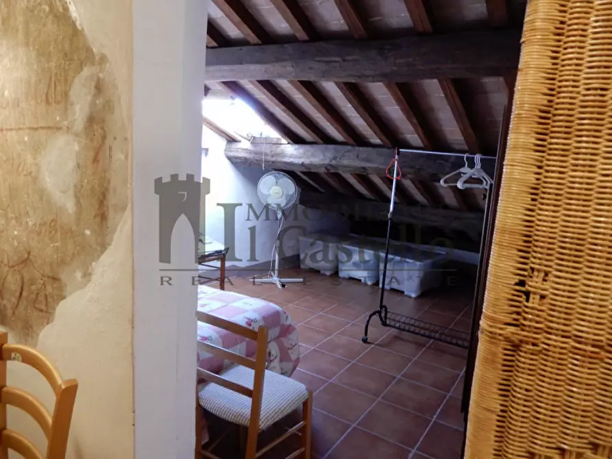 Immagine 15 di Appartamento in vendita  in Via Sensini a Paciano