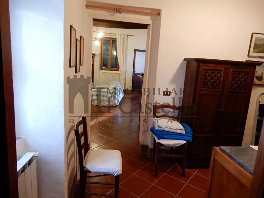 Immagine 17 di Appartamento in vendita  in Via Sensini a Paciano