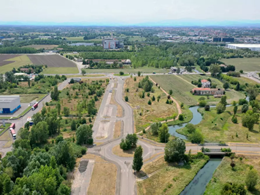Immagine 15 di Terreno in vendita  in Via del Commercio a Parma