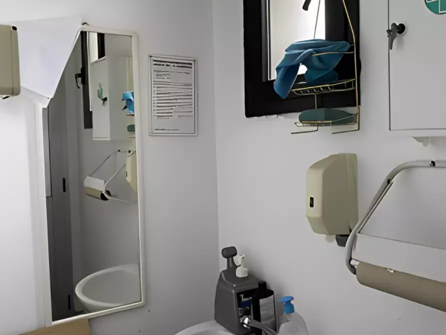 Immagine 7 di Capannone industriale in vendita  in Viale S. Euseo, 30 a Serravalle Sesia