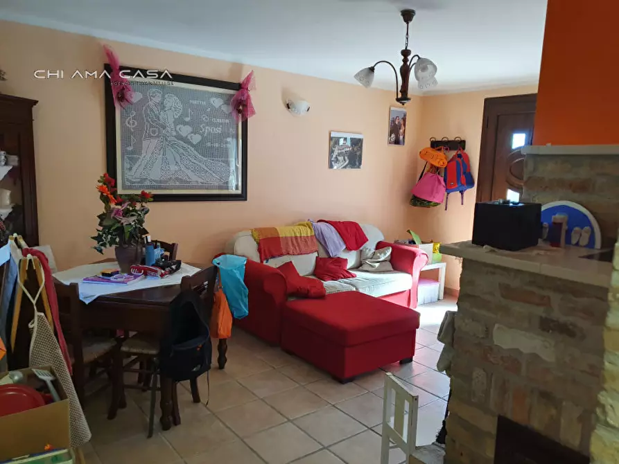 Immagine 6 di Casa indipendente in vendita  a Urbino