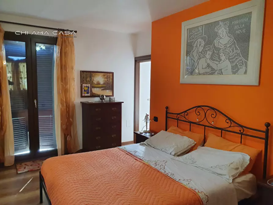 Immagine 16 di Casa indipendente in vendita  a Urbino