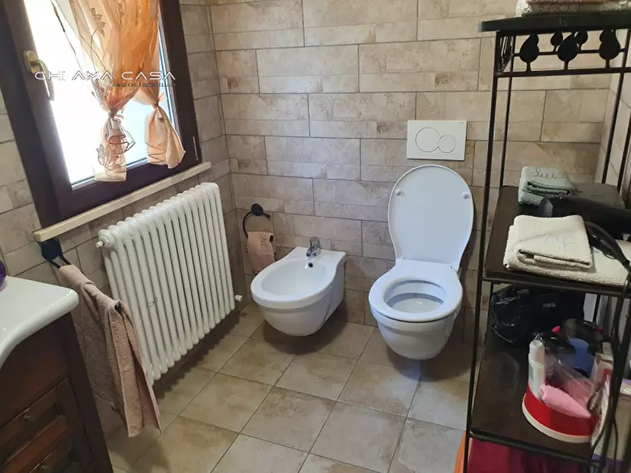 Immagine 19 di Casa indipendente in vendita  a Urbino