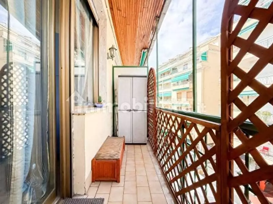 Immagine 5 di Appartamento in vendita  in PIAZZA COLOMBO a San Remo