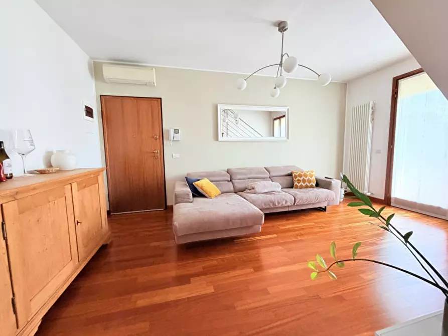 Immagine 7 di Appartamento in vendita  in Via Pozzoveggiani a Padova