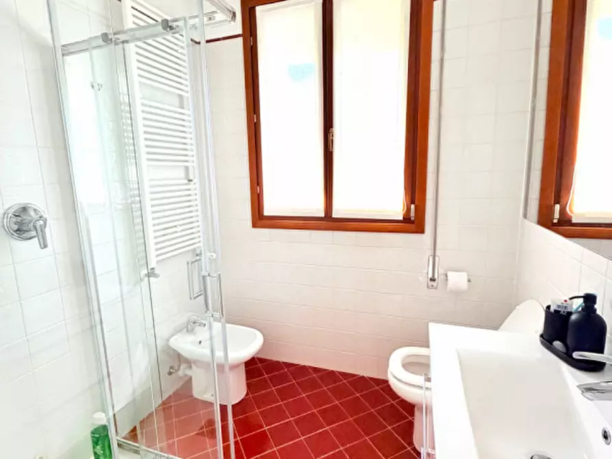 Immagine 13 di Appartamento in vendita  in Via Pozzoveggiani a Padova