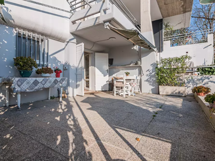 Immagine 3 di Appartamento in vendita  in via adda a Pesaro