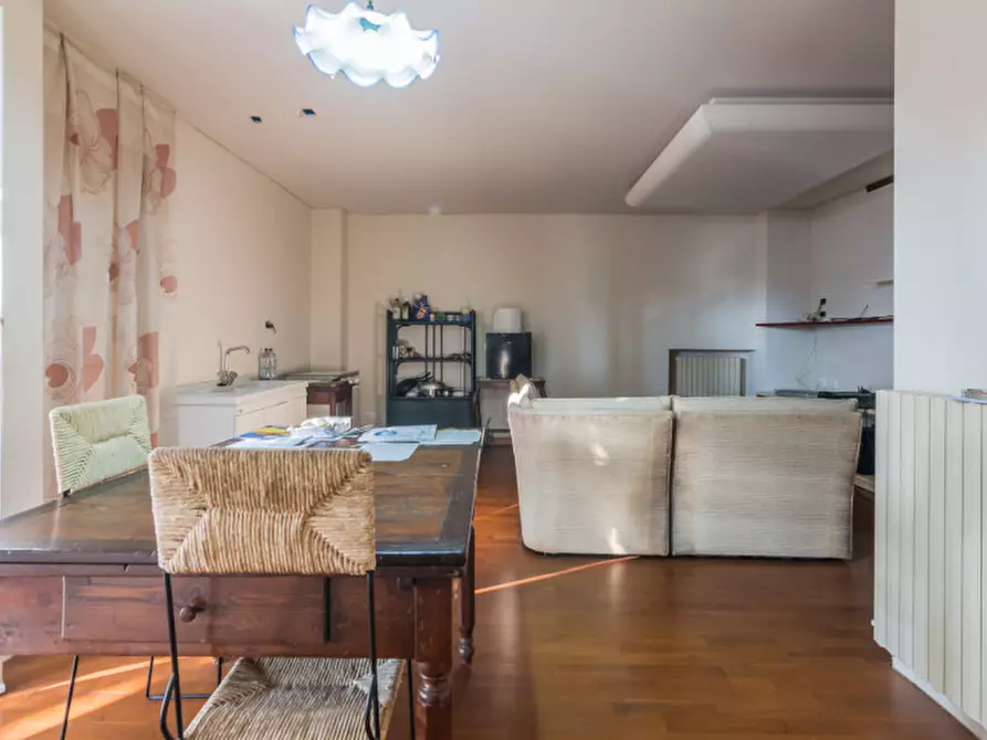 Immagine 7 di Appartamento in vendita  in via adda a Pesaro