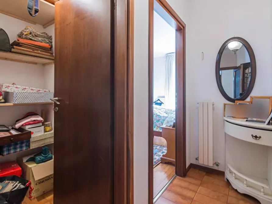 Immagine 11 di Appartamento in vendita  in via adda a Pesaro