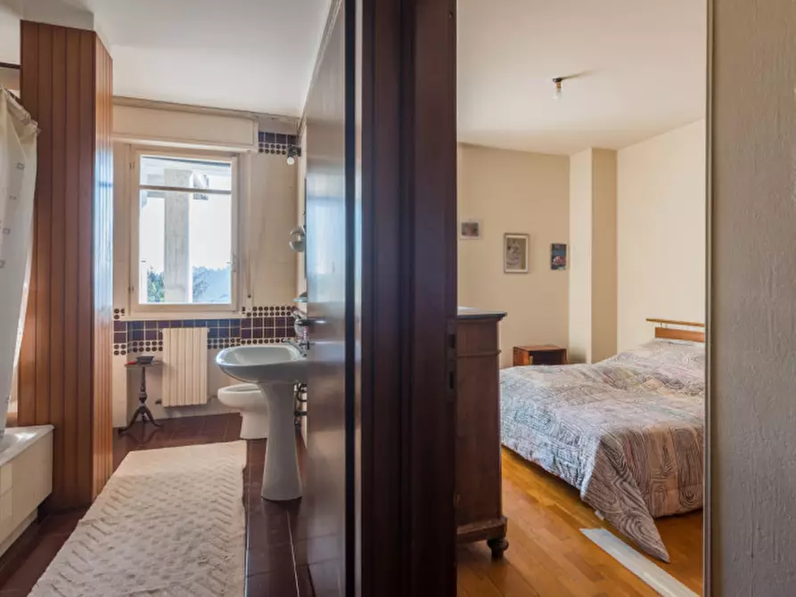 Immagine 16 di Appartamento in vendita  in via adda a Pesaro