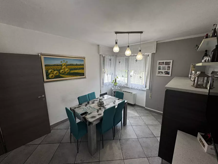 Immagine 9 di Casa bifamiliare in vendita  in Via Matteotti 190 a Giacciano Con Baruchella