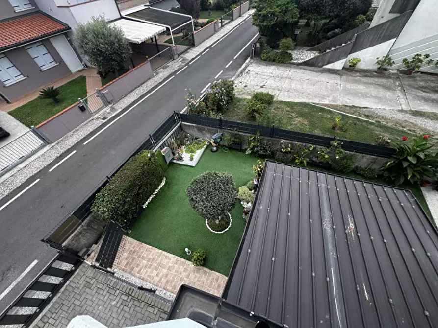 Immagine 43 di Casa bifamiliare in vendita  in Via Matteotti 190 a Giacciano Con Baruchella