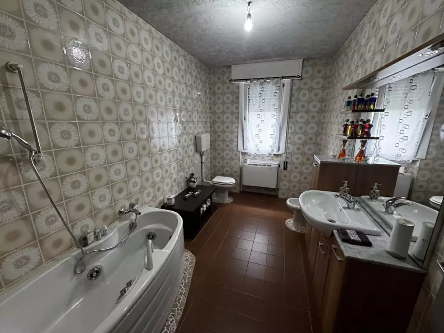 Immagine 46 di Casa bifamiliare in vendita  in Via Matteotti 190 a Giacciano Con Baruchella