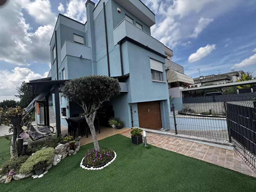 Immagine 47 di Casa bifamiliare in vendita  in Via Matteotti 190 a Giacciano Con Baruchella