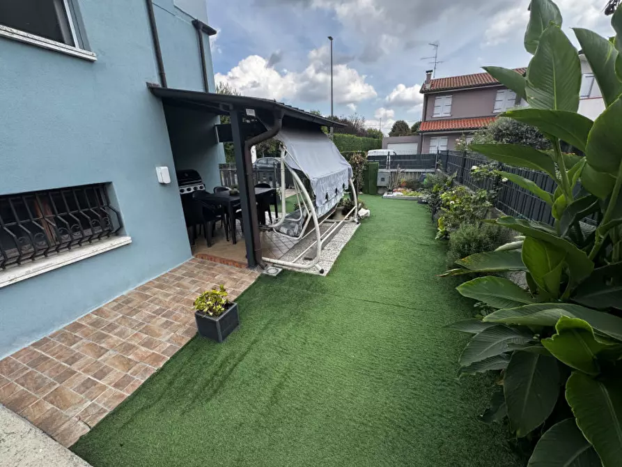 Immagine 57 di Casa bifamiliare in vendita  in Via Matteotti 190 a Giacciano Con Baruchella