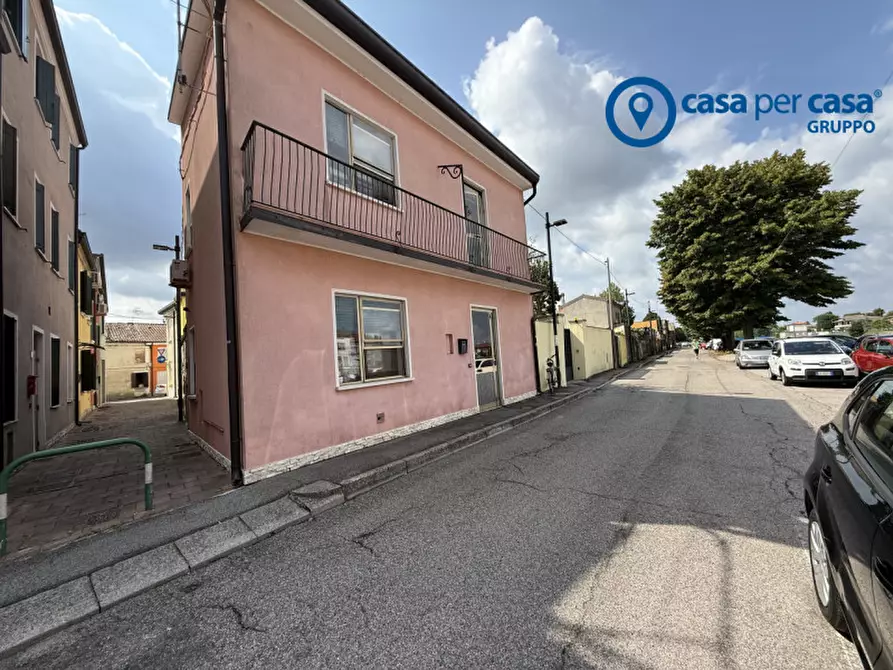 Immagine 1 di Casa indipendente in vendita  in Adria, Riviera Cesare Battisti a Adria