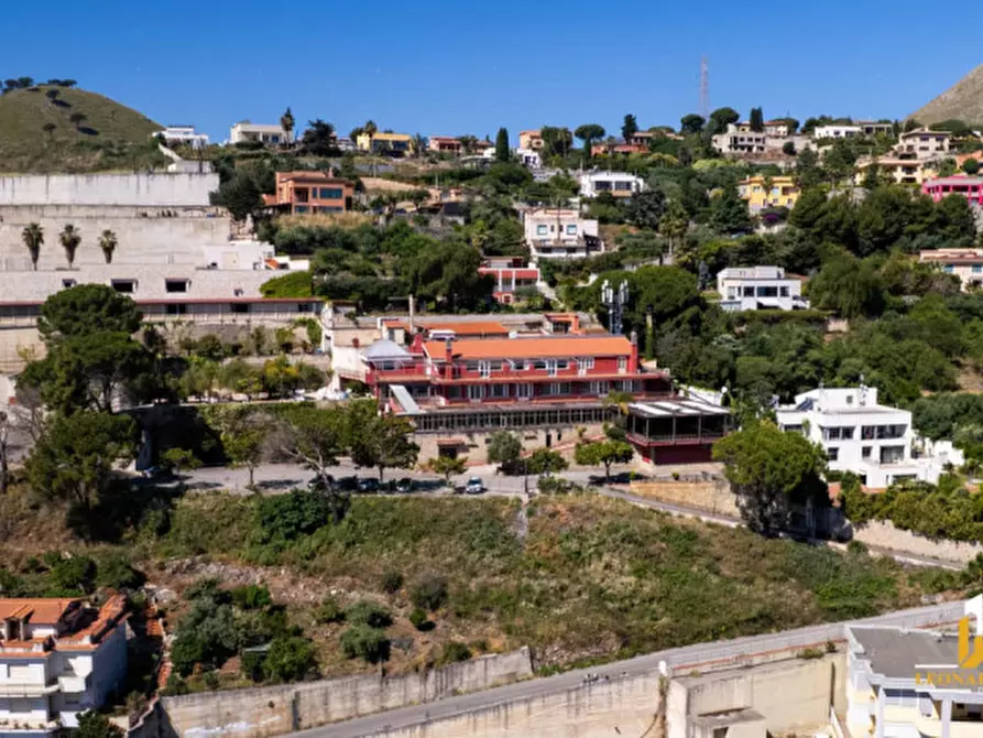 Immagine 4 di Attività commerciale in vendita  in Via Federico Fellini 2 a Palermo
