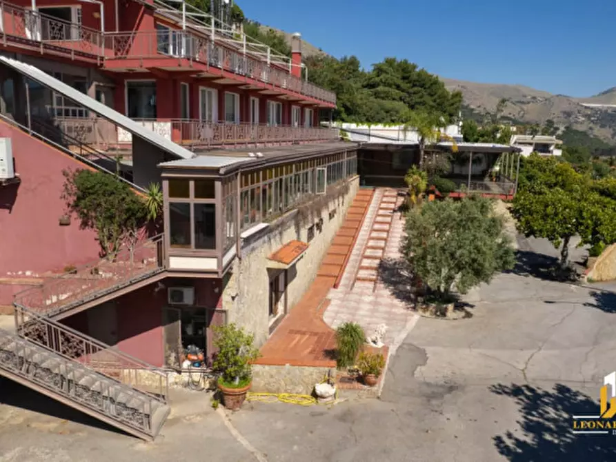 Immagine 10 di Attività commerciale in vendita  in Via Federico Fellini 2 a Palermo