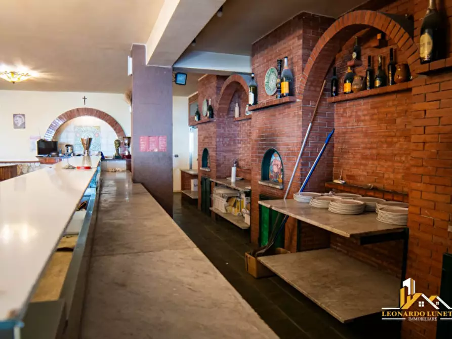 Immagine 15 di Attività commerciale in vendita  in Via Federico Fellini 2 a Palermo