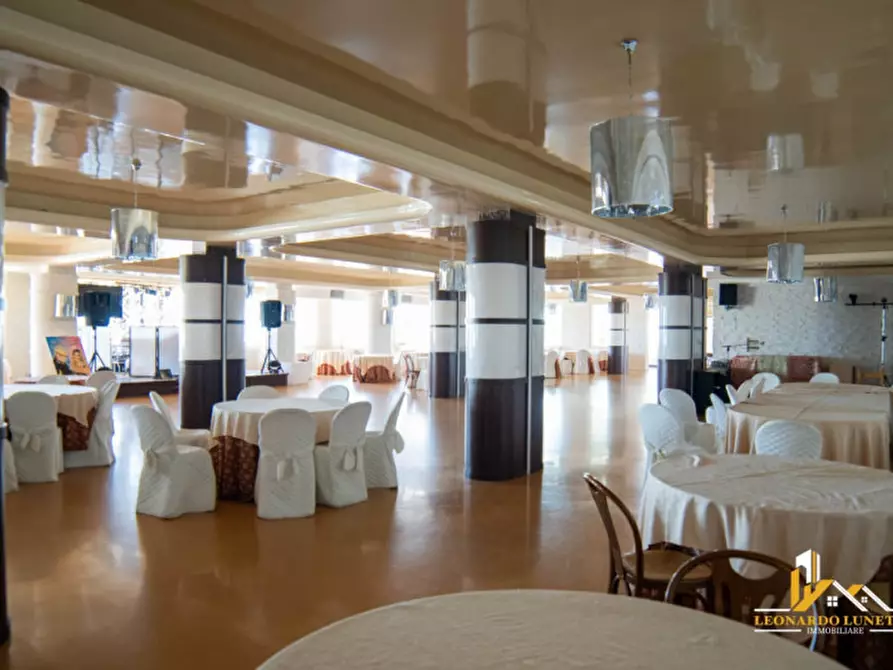 Immagine 21 di Attività commerciale in vendita  in Via Federico Fellini 2 a Palermo