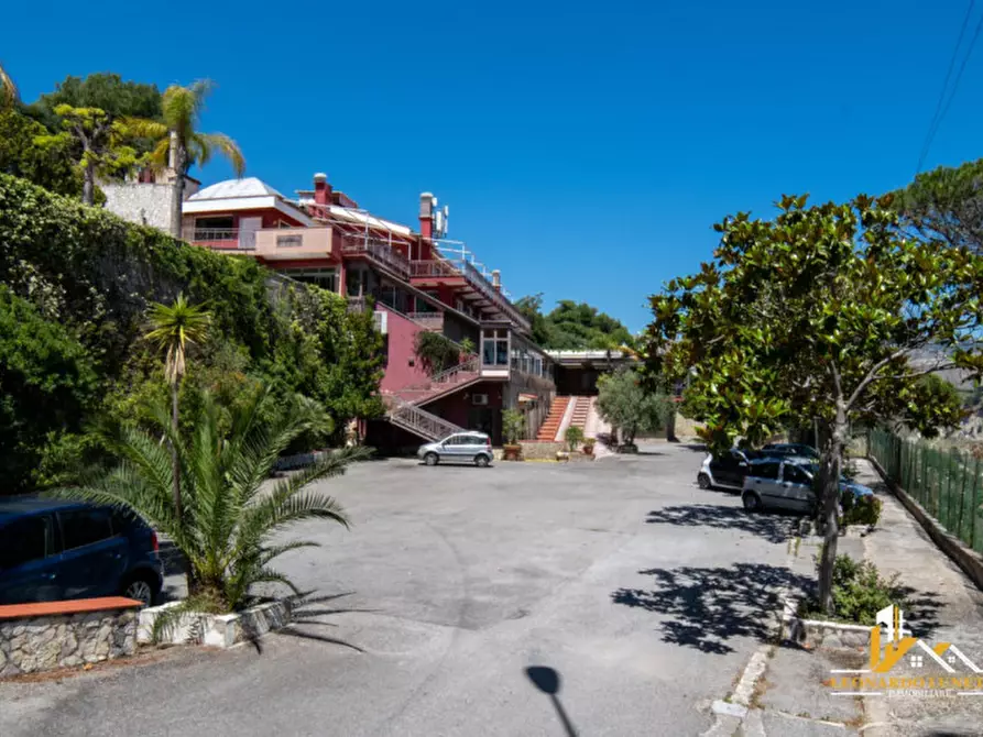 Immagine 27 di Attività commerciale in vendita  in Via Federico Fellini 2 a Palermo