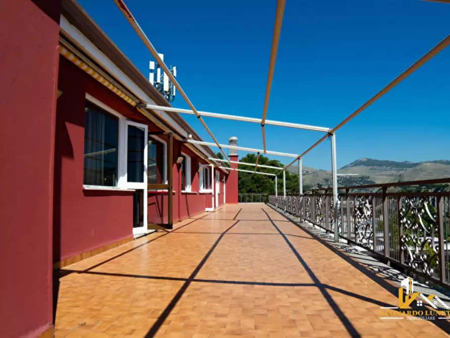 Immagine 29 di Attività commerciale in vendita  in Via Federico Fellini 2 a Palermo