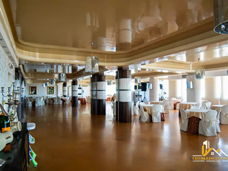 Immagine 41 di Attività commerciale in vendita  in Via Federico Fellini 2 a Palermo