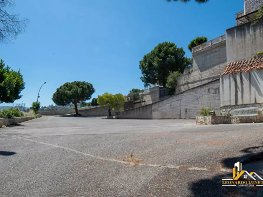 Immagine 42 di Attività commerciale in vendita  in Via Federico Fellini 2 a Palermo