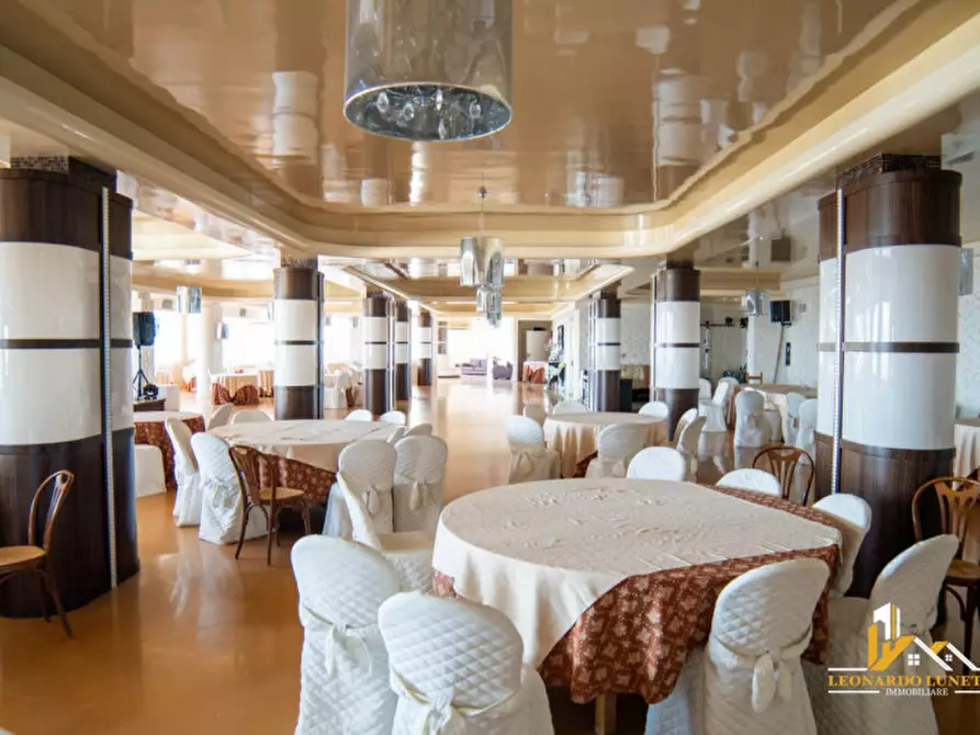 Immagine 50 di Attività commerciale in vendita  in Via Federico Fellini 2 a Palermo