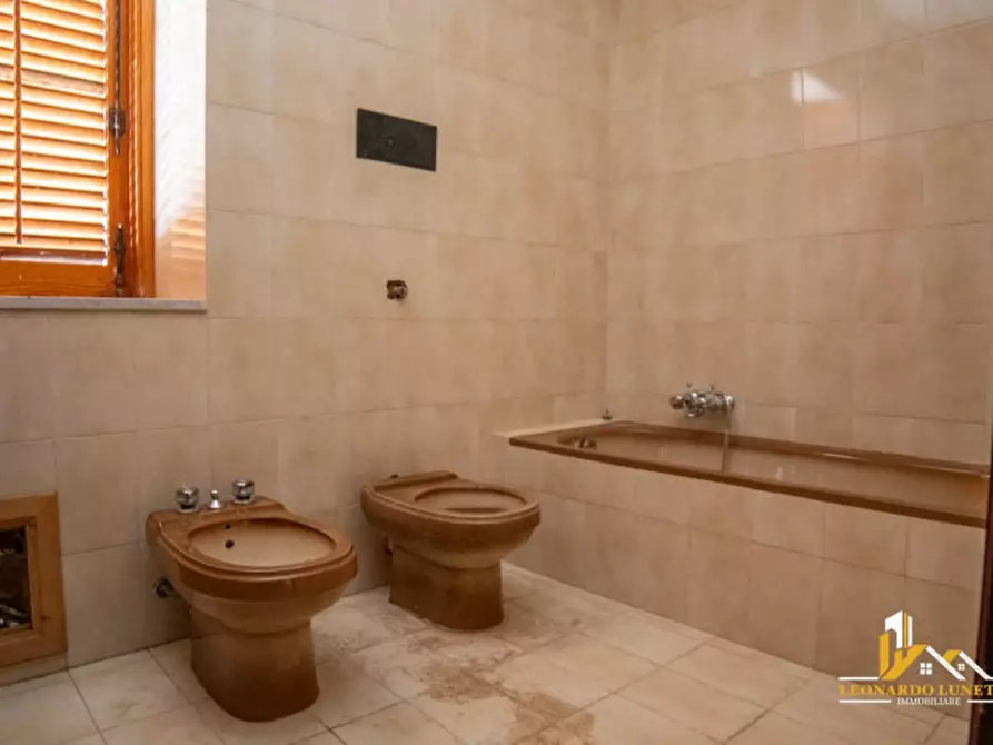 Immagine 82 di Attività commerciale in vendita  in Via Federico Fellini 2 a Palermo