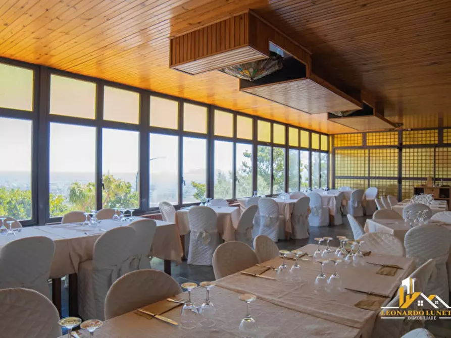 Immagine 90 di Attività commerciale in vendita  in Via Federico Fellini 2 a Palermo