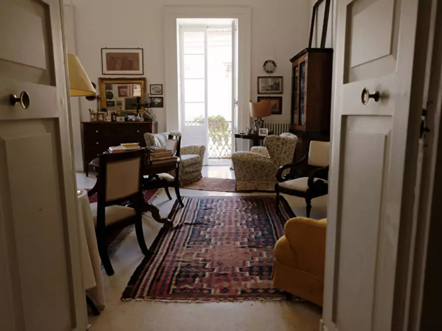 Immagine 10 di Palazzo in vendita  in Via Ascanio Grandi 34 a Lecce