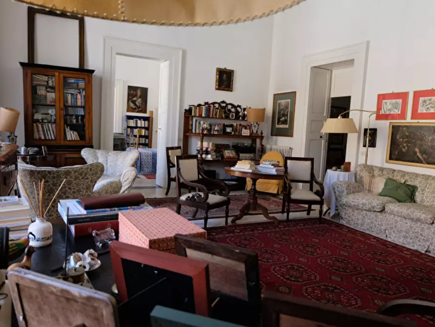 Immagine 13 di Palazzo in vendita  in Via Ascanio Grandi 34 a Lecce