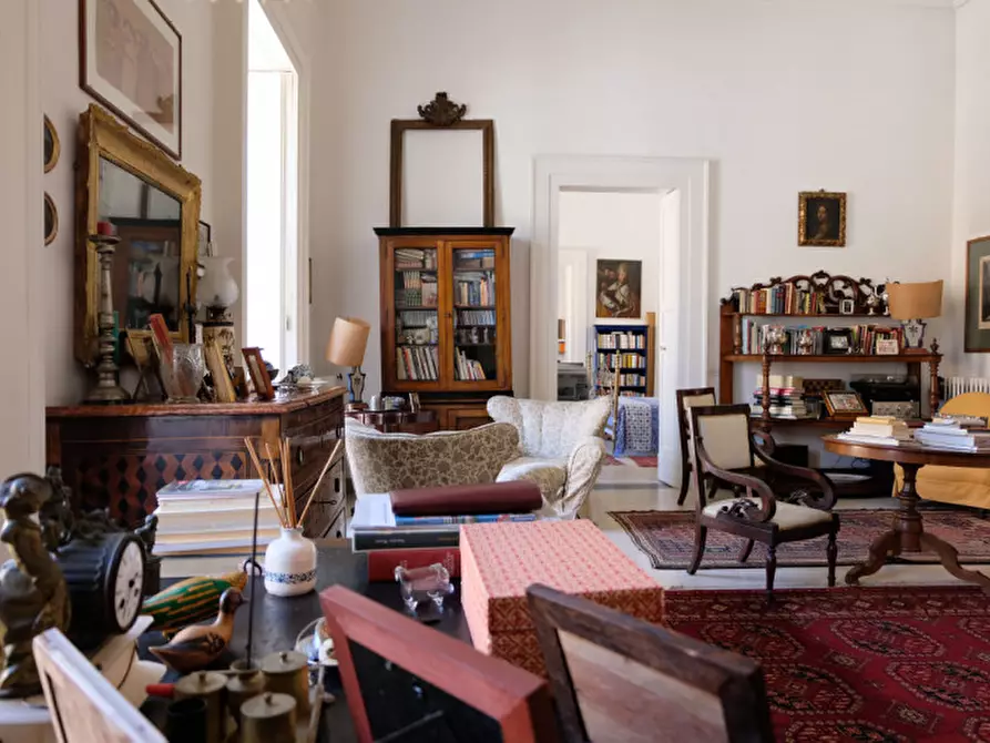 Immagine 14 di Palazzo in vendita  in Via Ascanio Grandi 34 a Lecce