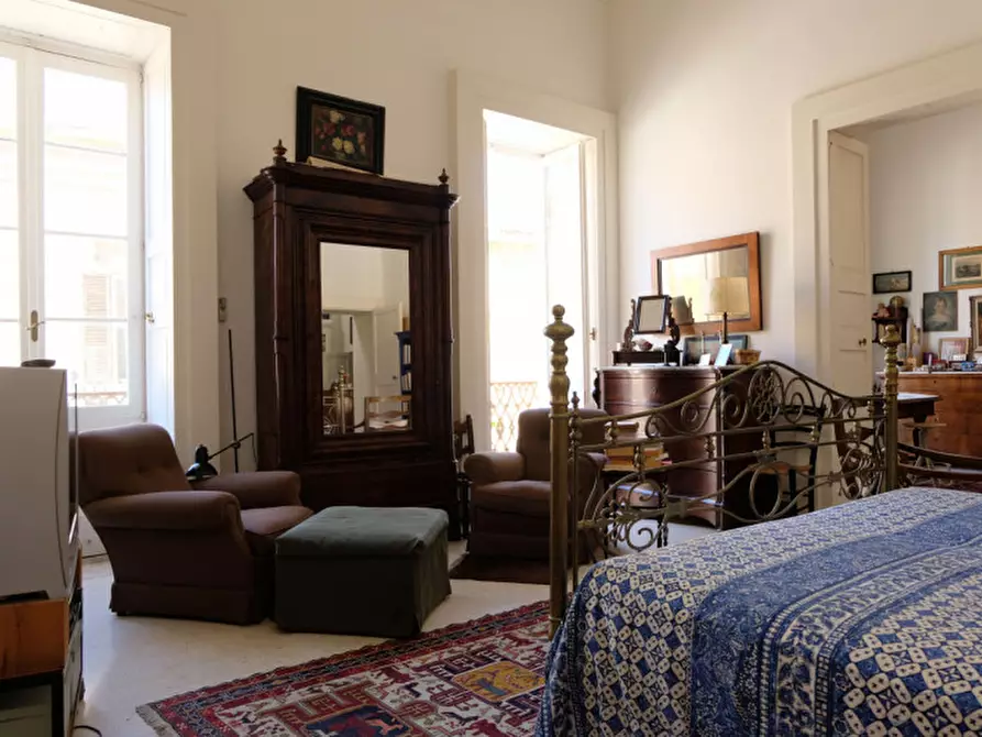 Immagine 18 di Palazzo in vendita  in Via Ascanio Grandi 34 a Lecce