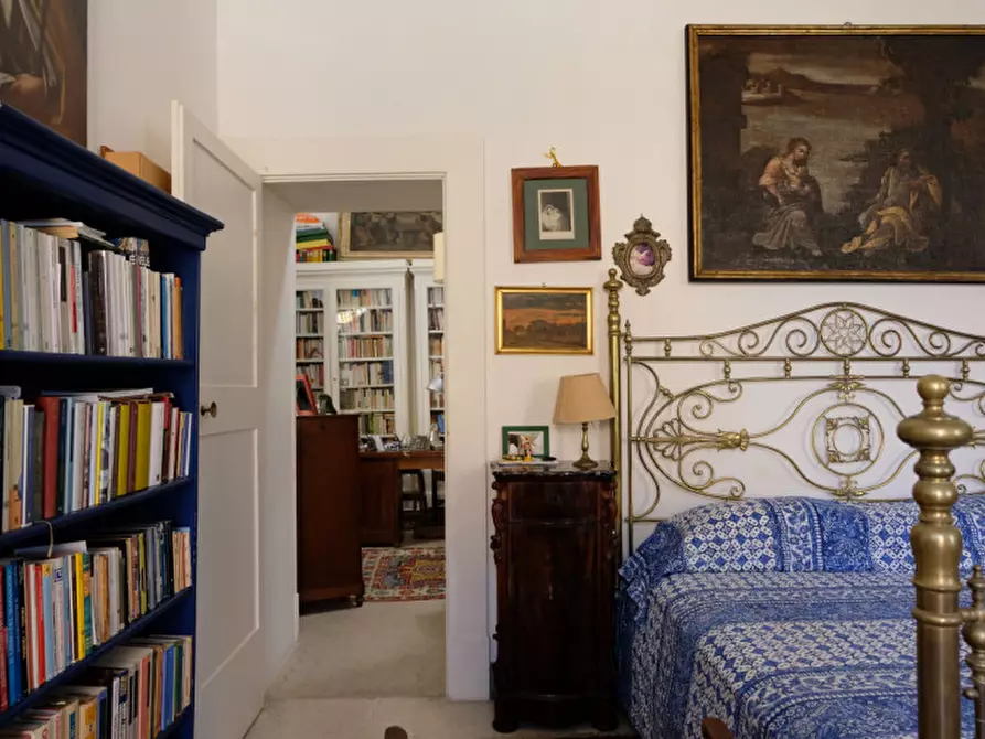 Immagine 22 di Palazzo in vendita  in Via Ascanio Grandi 34 a Lecce