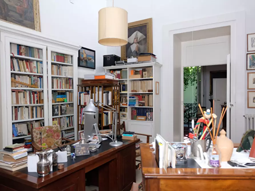 Immagine 27 di Palazzo in vendita  in Via Ascanio Grandi 34 a Lecce