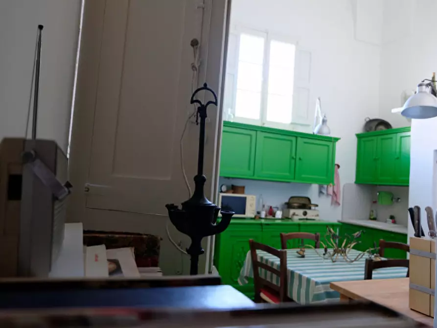 Immagine 37 di Palazzo in vendita  in Via Ascanio Grandi 34 a Lecce