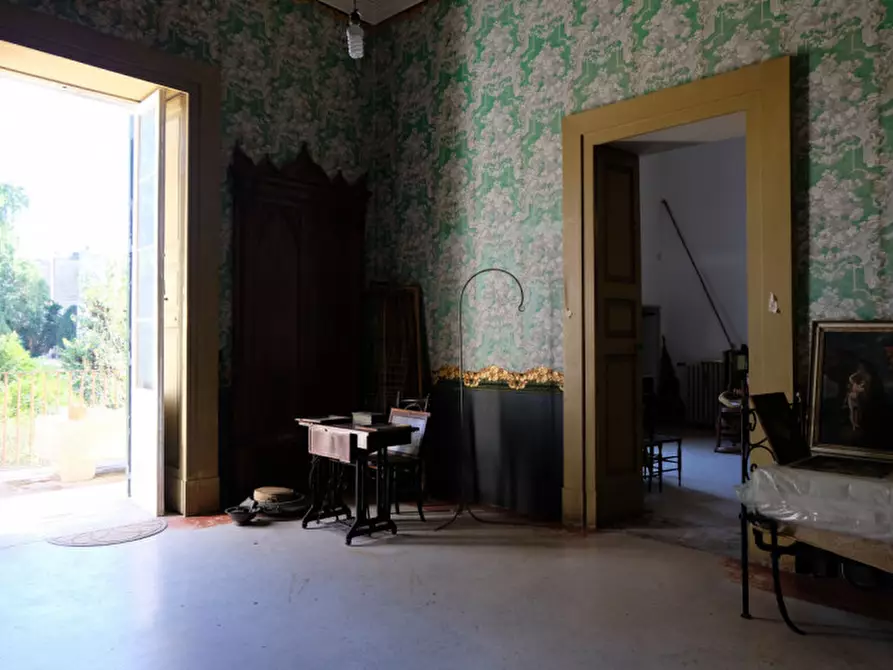 Immagine 52 di Palazzo in vendita  in Via Ascanio Grandi 34 a Lecce