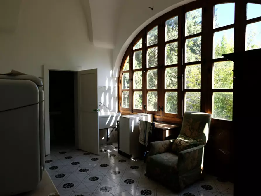 Immagine 60 di Palazzo in vendita  in Via Ascanio Grandi 34 a Lecce