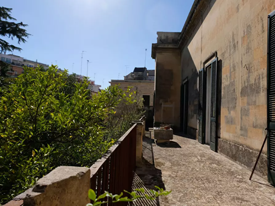 Immagine 64 di Palazzo in vendita  in Via Ascanio Grandi 34 a Lecce