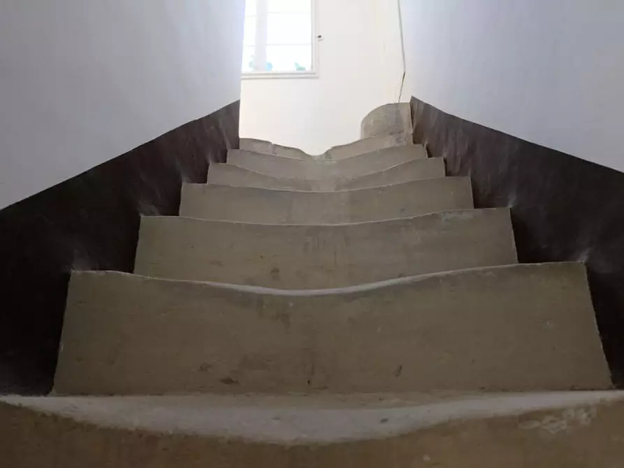 Immagine 66 di Palazzo in vendita  in Via Ascanio Grandi 34 a Lecce